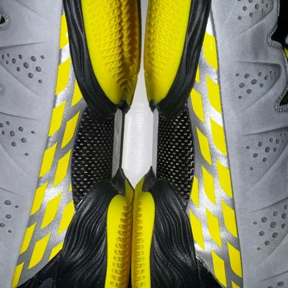 RARE Nike Air Jordan Melo M10 Oregon Duck PE SAMPLE size 8.5 Jordan | Shoes | Rare Nike Air Jordan Melo M Oregon Duck Pe  main image 3